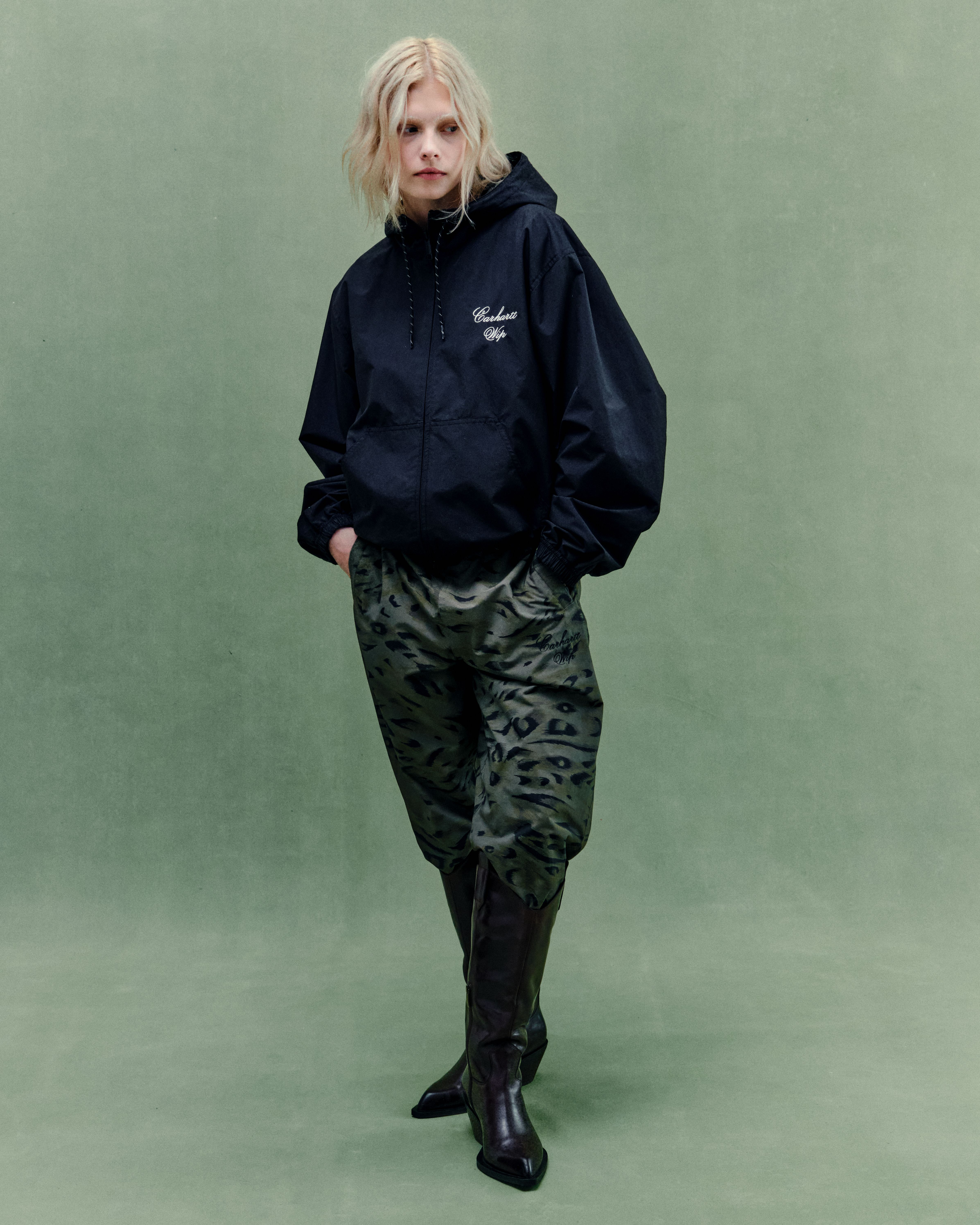NATO 迷彩服 Lサイズ コットン Carharttワンポイントワッペン Fall/Winter 2026 Preview Collection - Women | Official Carhartt