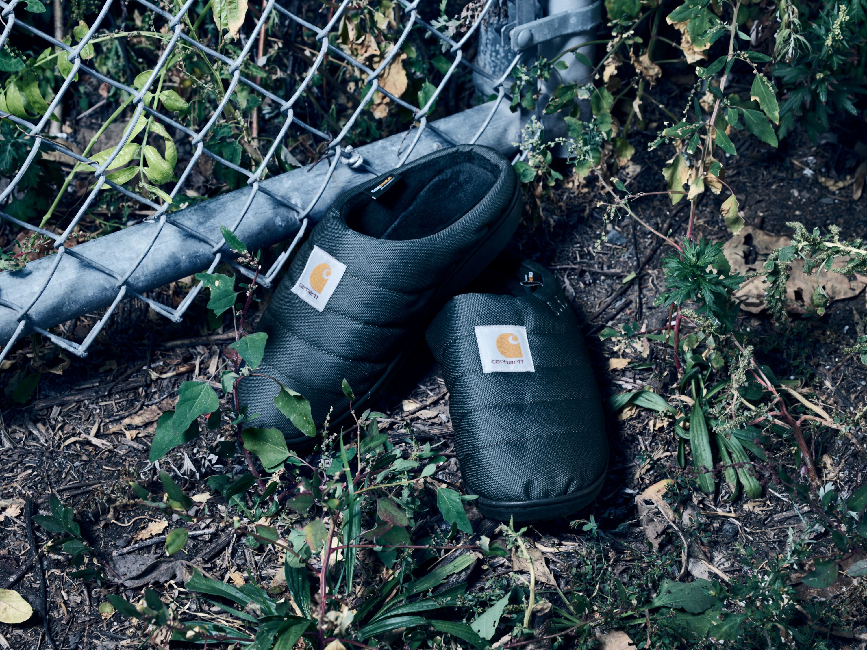 Subu by Carhartt WIP Slippers in Olive