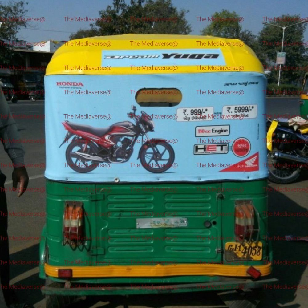 Auto hood branding vs back panel: which auto-rickshaw format should you choose in 2026?