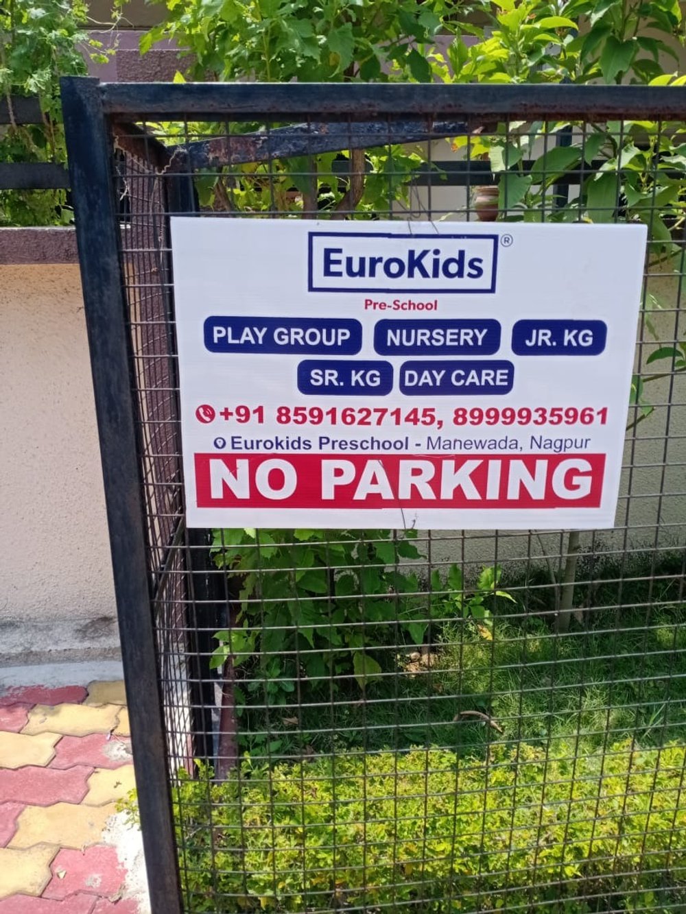 No Parking Boards for Clinics & Hospitals: Own Your 2026 Catchment