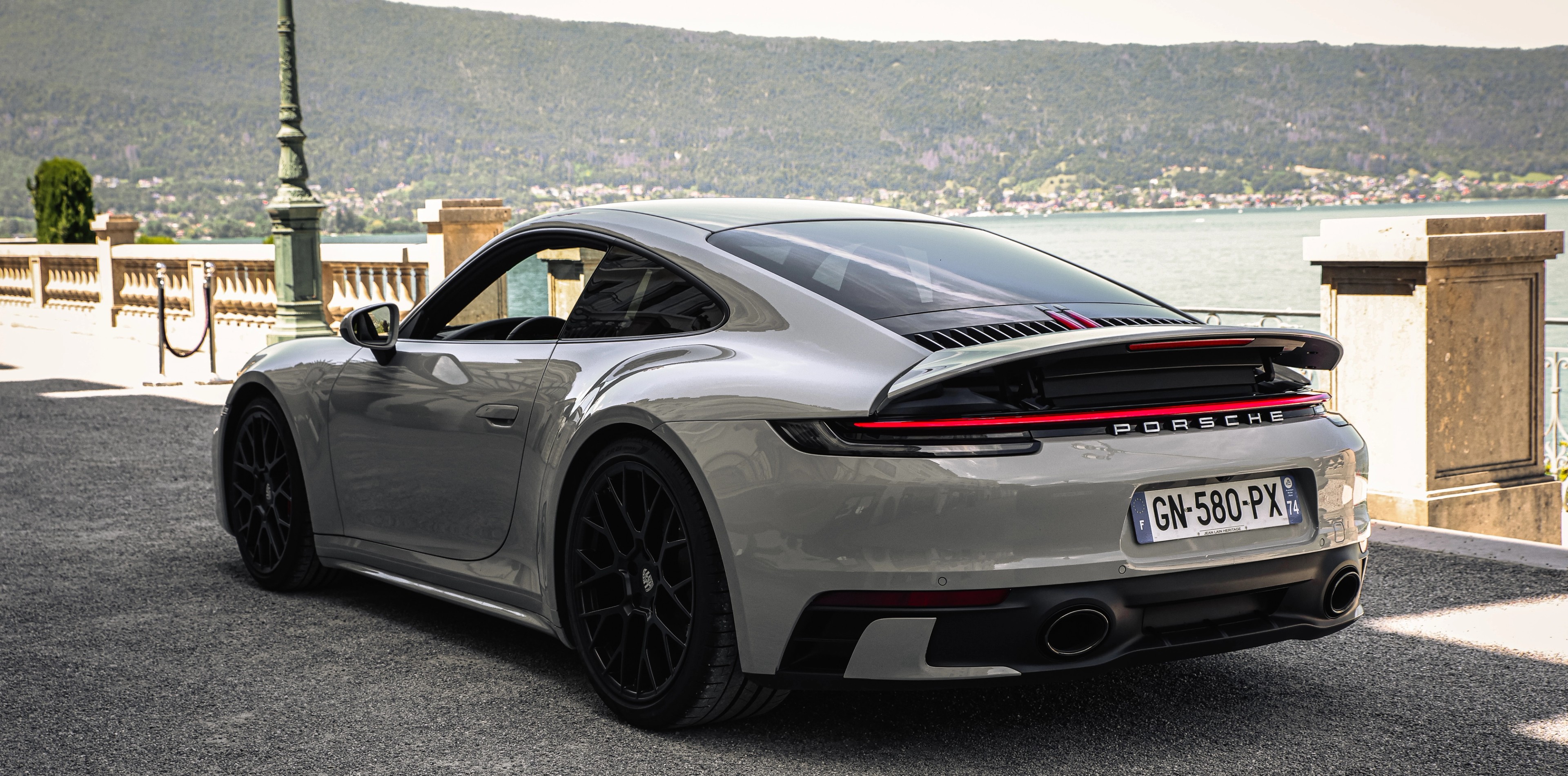 911 gris