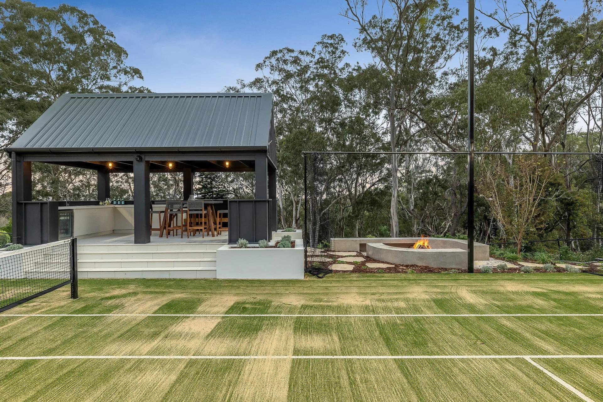 Glencoe Court