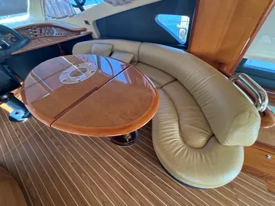 Azimut 55 fly