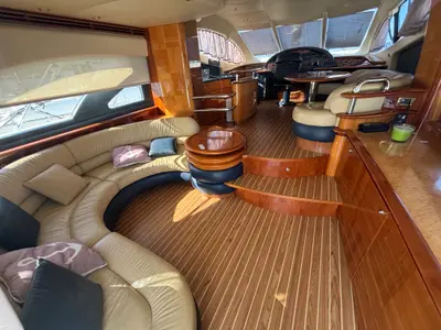 Azimut 55 fly