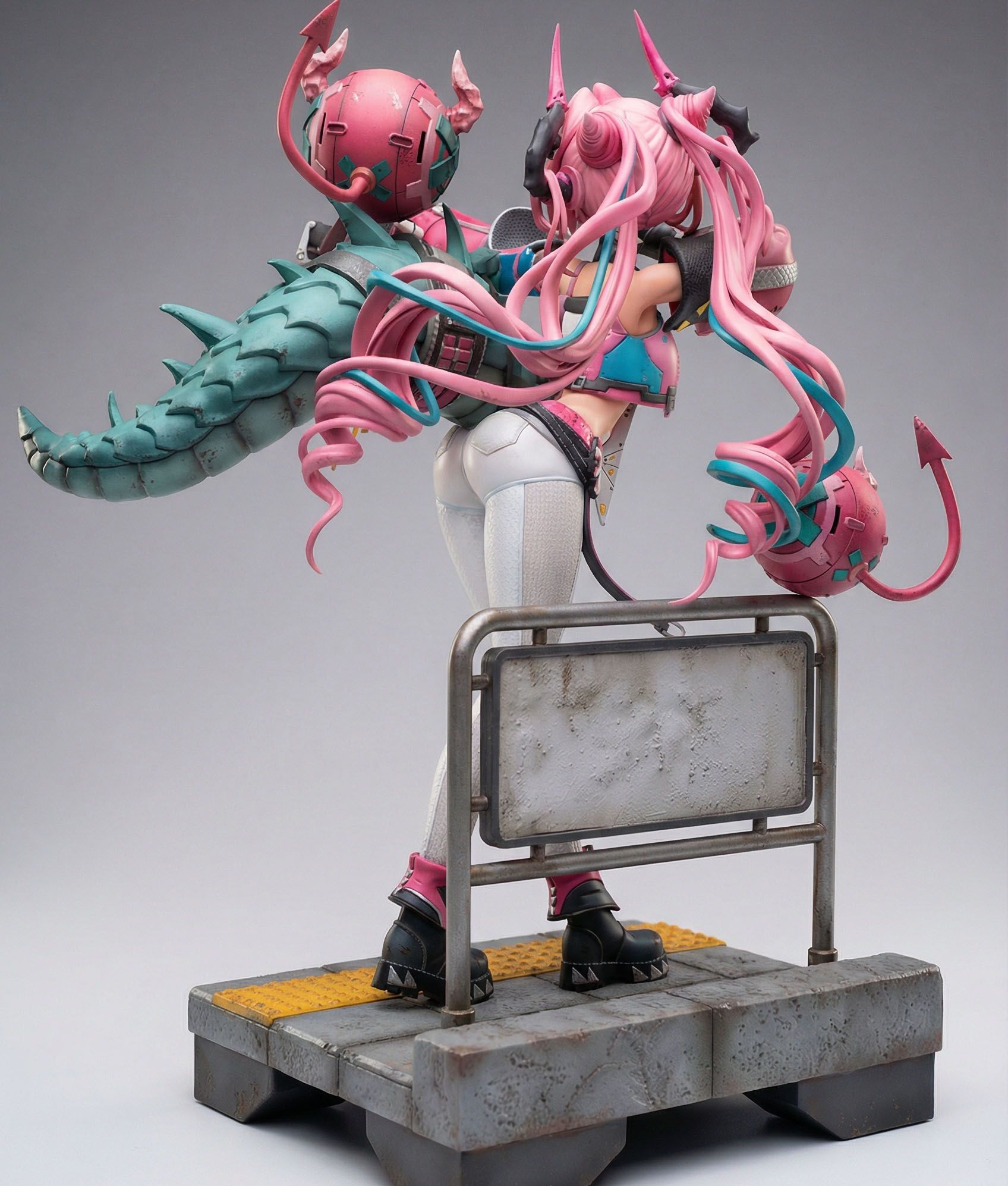 Yvonne Statue | Arknights: Endfield Fan Art by Rubim SFW 3d printed statue,Yvonne statue,Arknights: Endfield statue,3d printed figure,3d printed