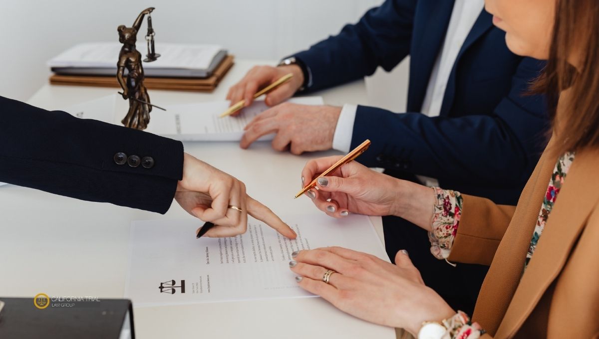 signing contract with a lawyer