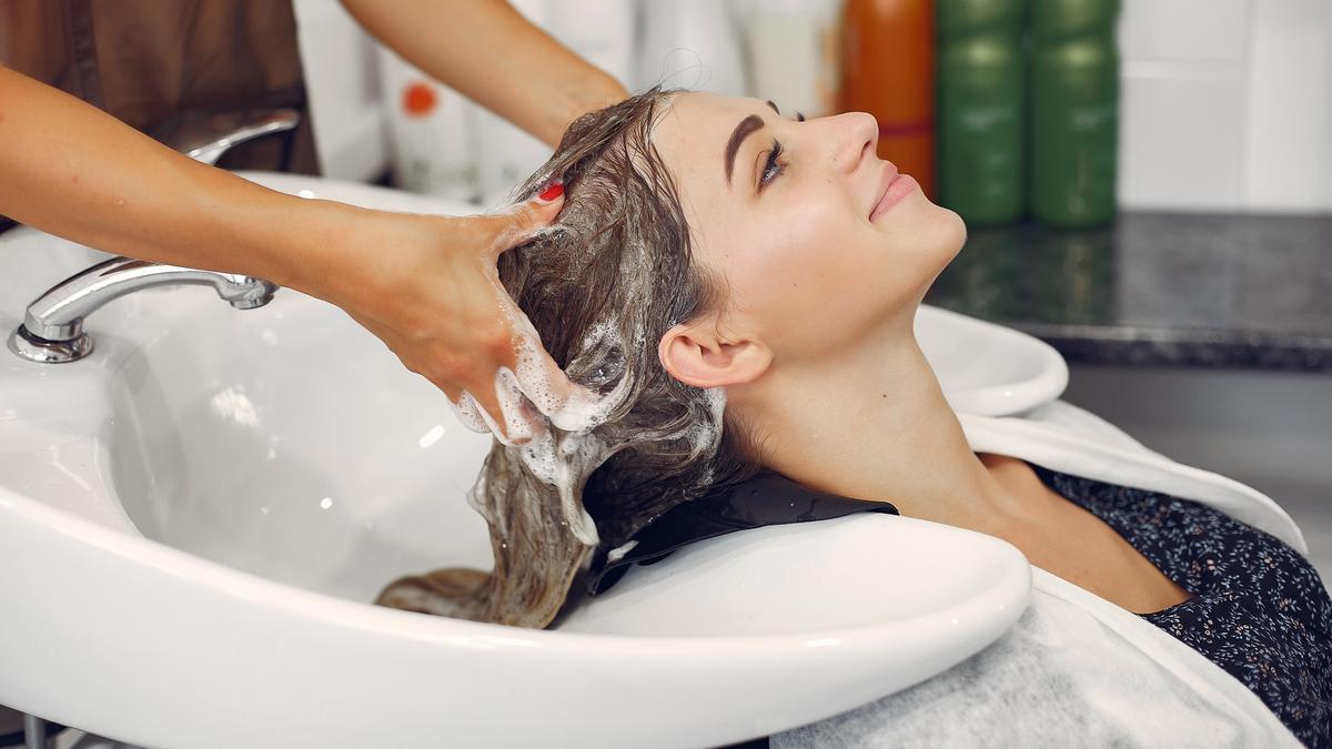 How to Set Up a Hair Salon Bookkeeping Software (The Simple Way That Actually Works)