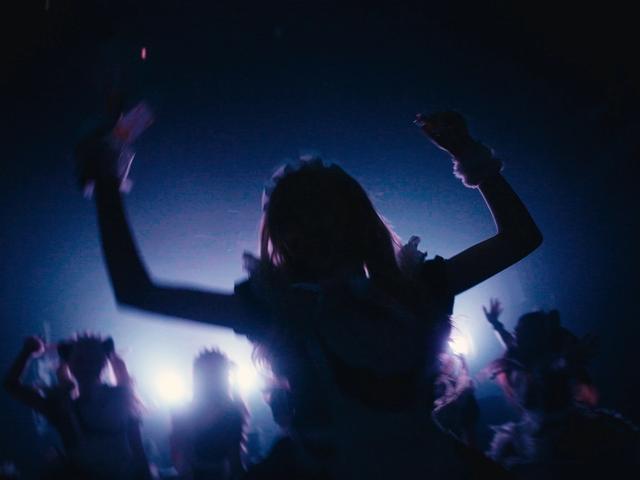 Pinponpanpon – Maidnight Ravers (Music Video), directed by Noah Neko — still 1