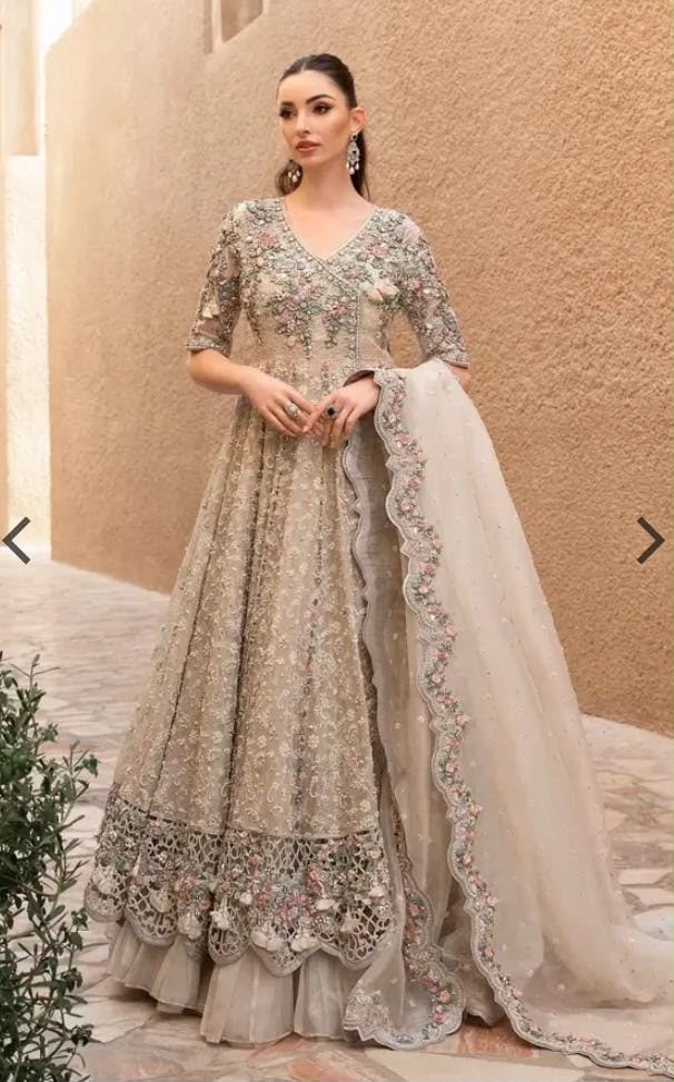 Mariab beautiful and elegant maxi