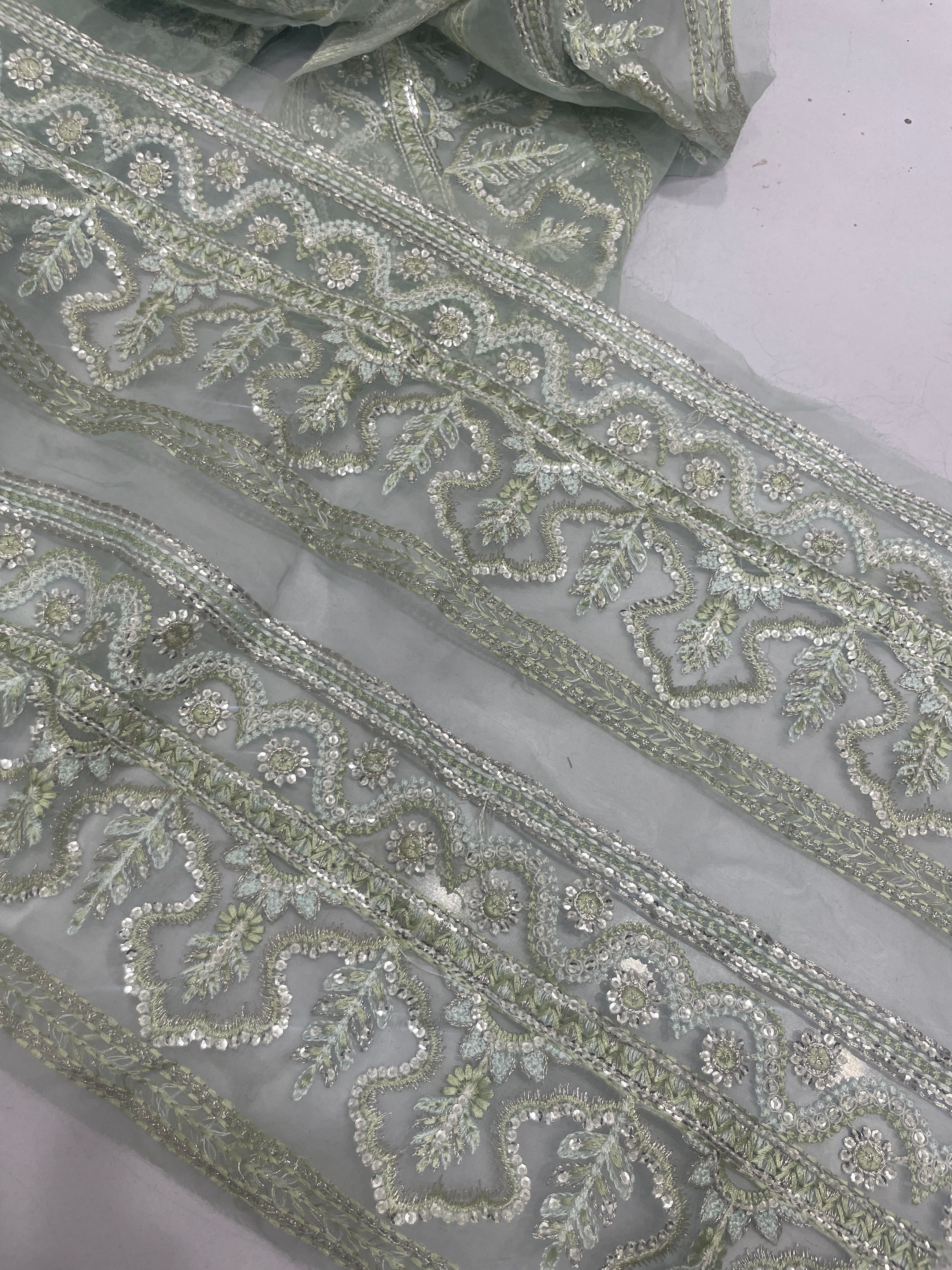 Beautiful wide patch 3 yard price mentioned below