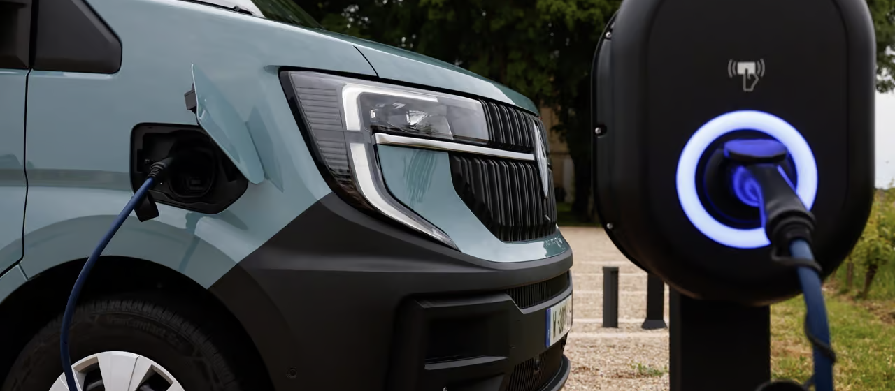 Véhicule électrique et borne de recharge