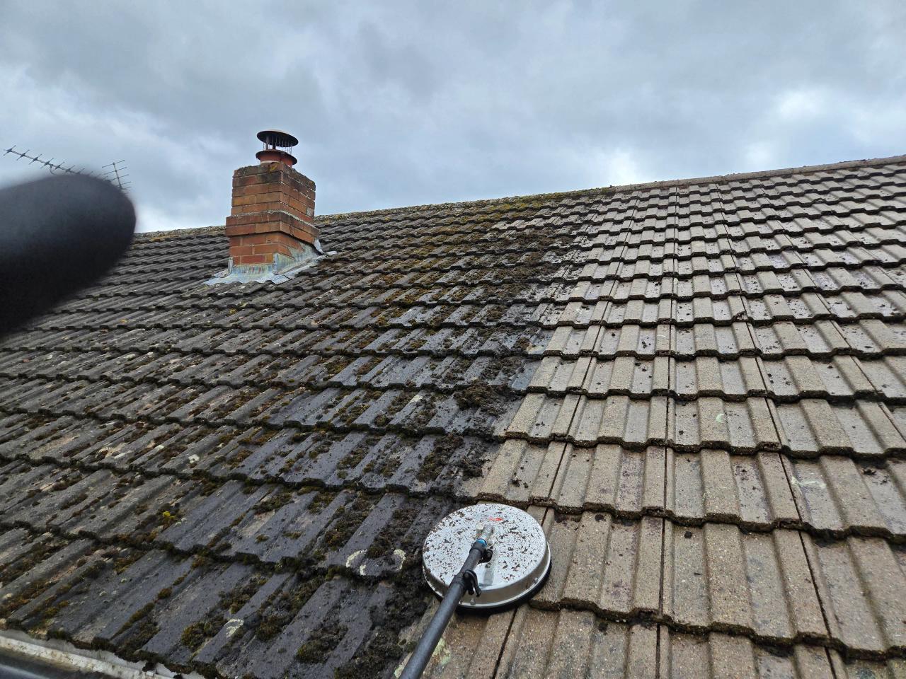 Roof cleaning in Kidderminster