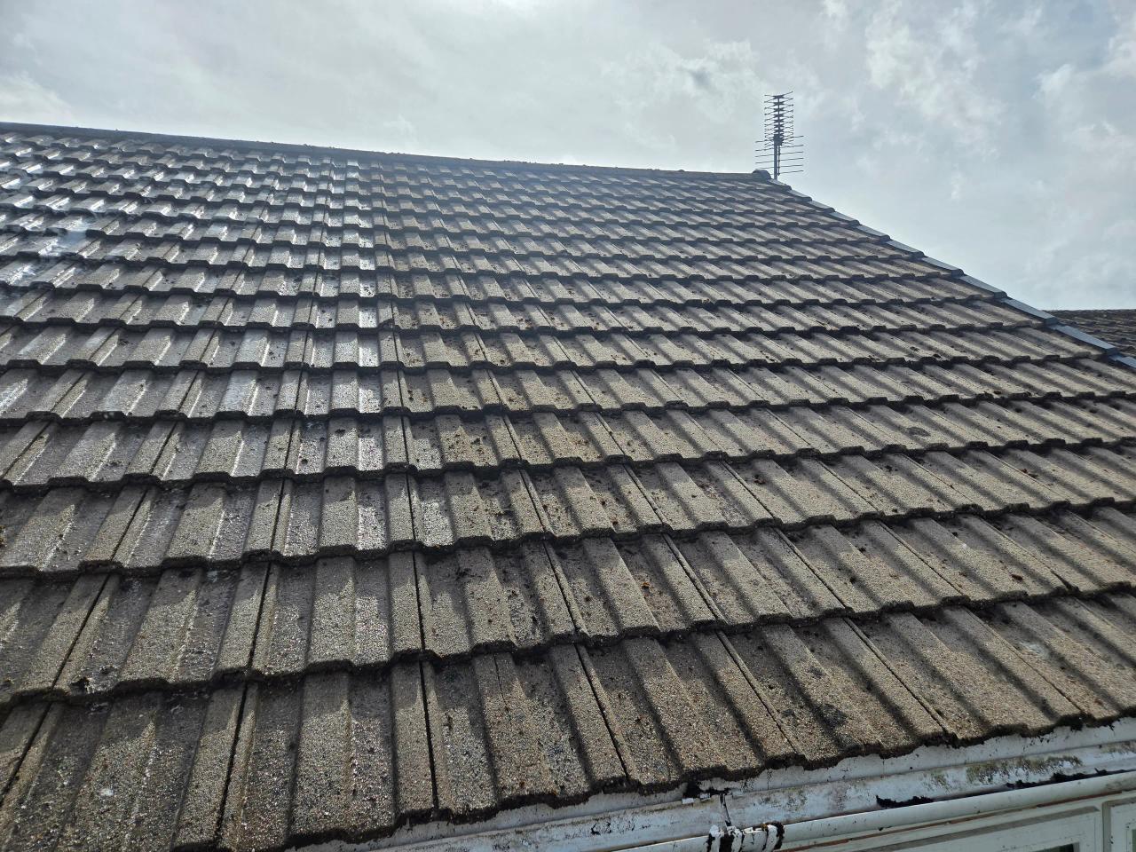 Roof cleaning in Kidderminster