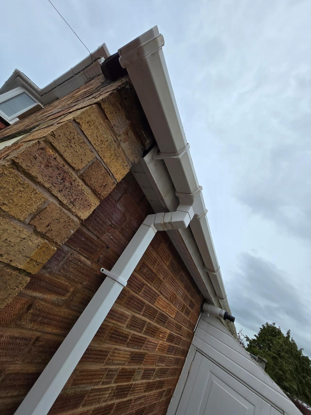 Fascia and soffit cleaning in Kidderminster