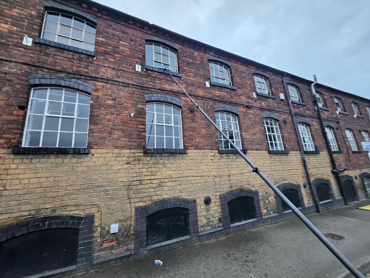 Window cleaning in Kidderminster