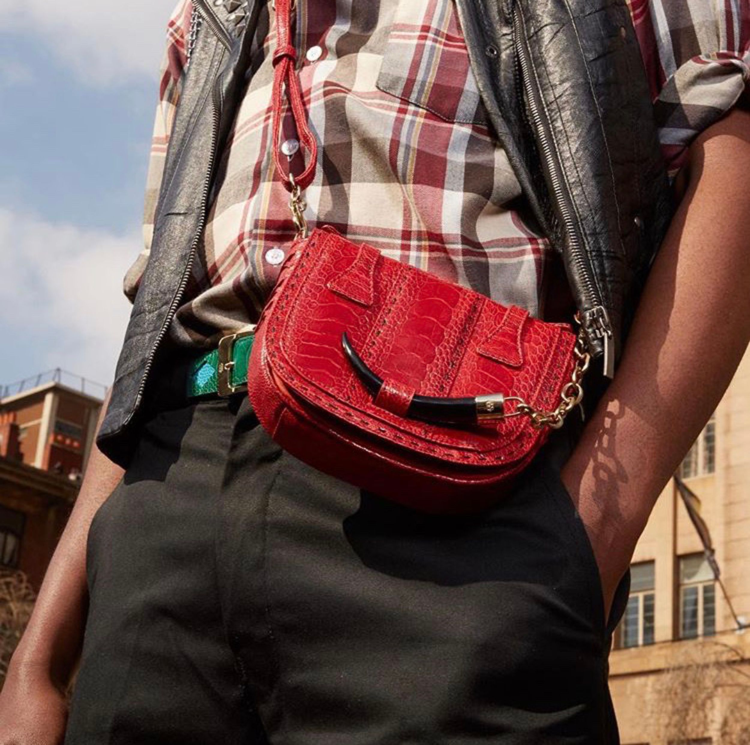 しおり▶︎Rick&Roy チェーンフラップbag✩*॰ Bespoke Luxury Handbags from Okapi | ROAR AFRICA