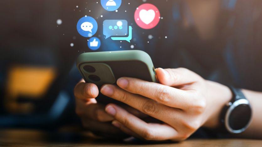 9 ways to use social media to get more clients - Thumbnail
