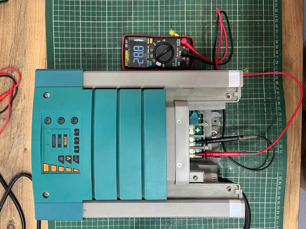 Mastervolt ChargeMaster 24/30-3 Akü Şarj Cihazı Tamiri | Brusa Elektronik ve Otomasyon