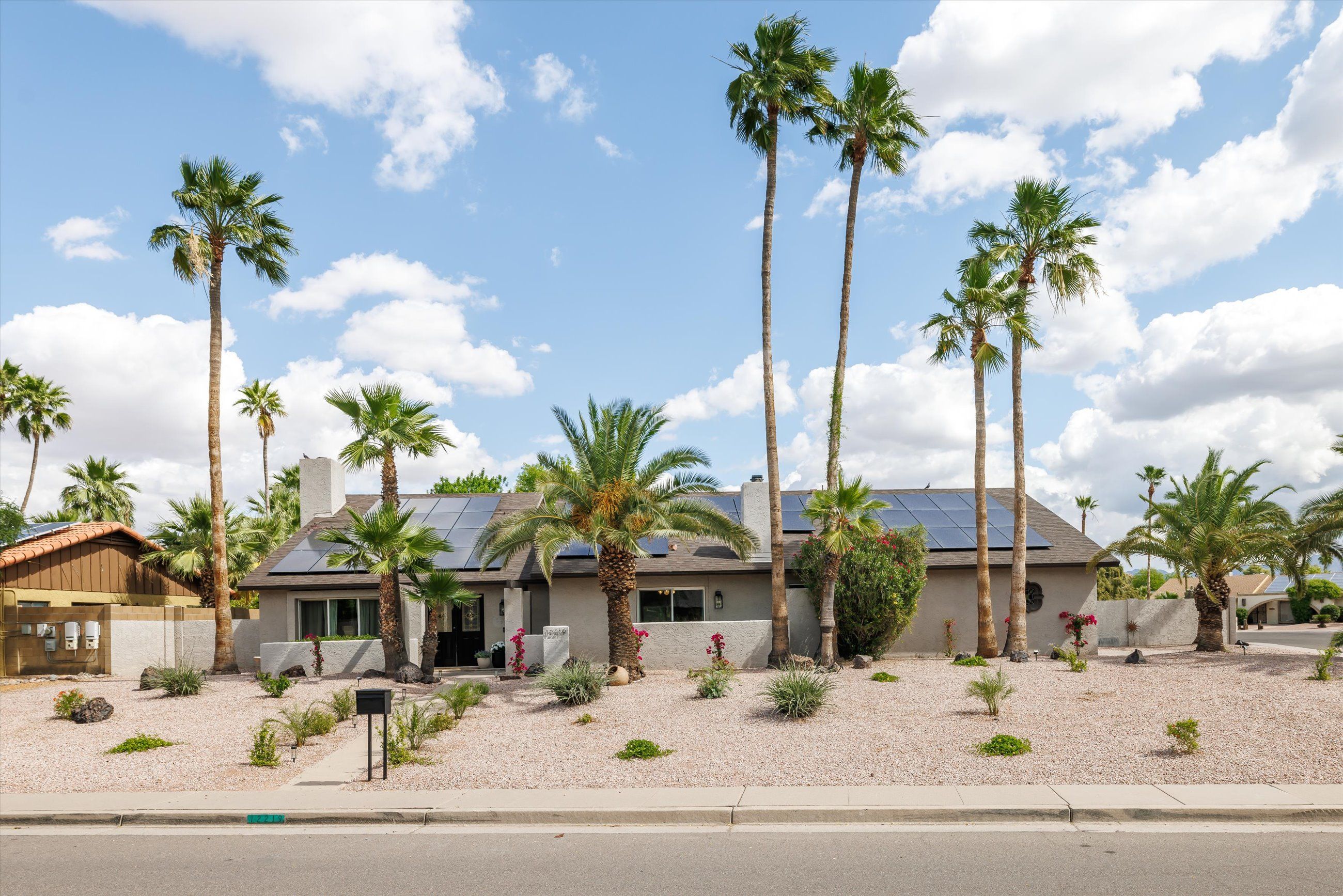 Desert Palm Scottsdale home exterior