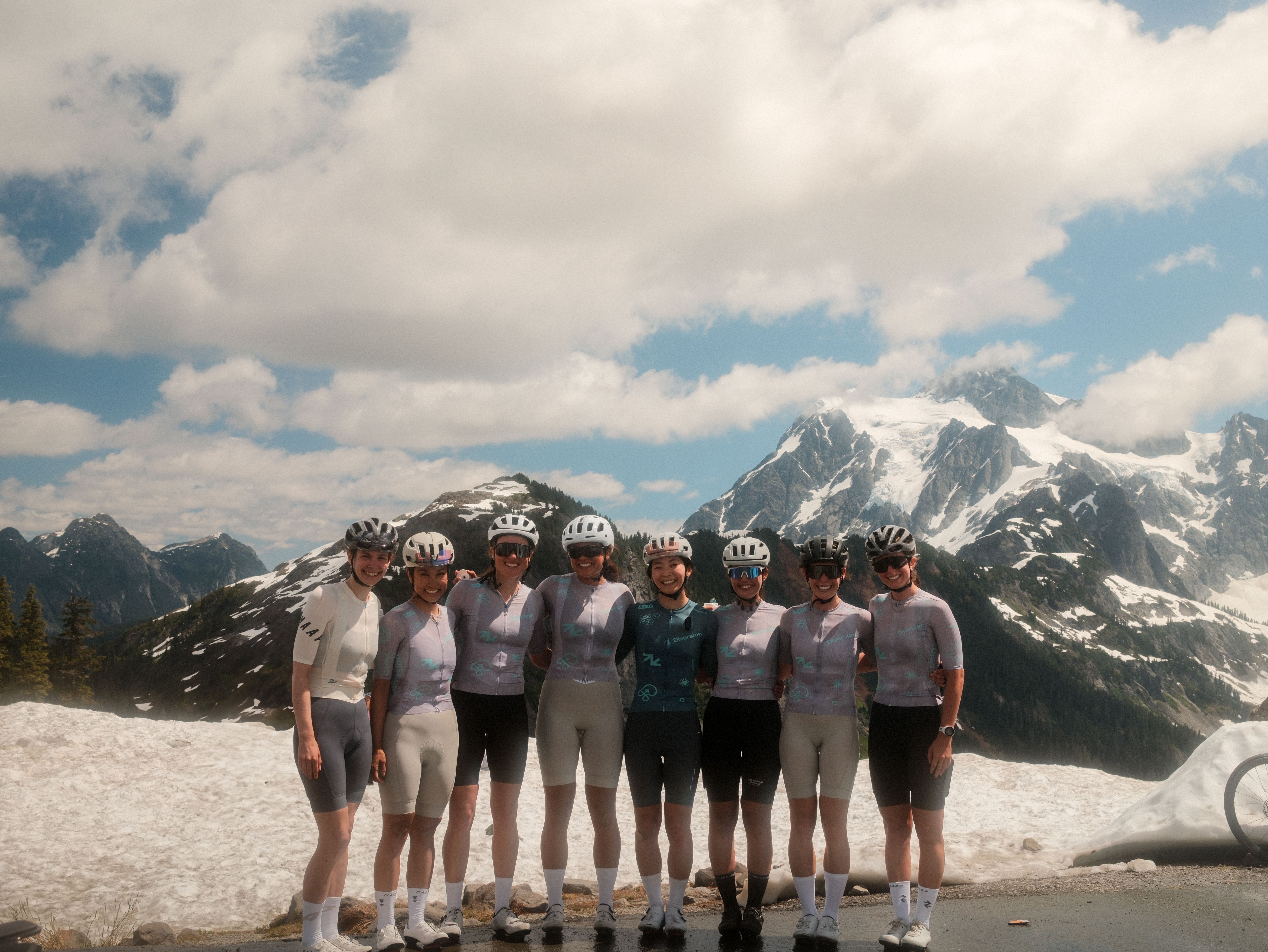 Diversion Cycling Club Women in front of Mount Baker