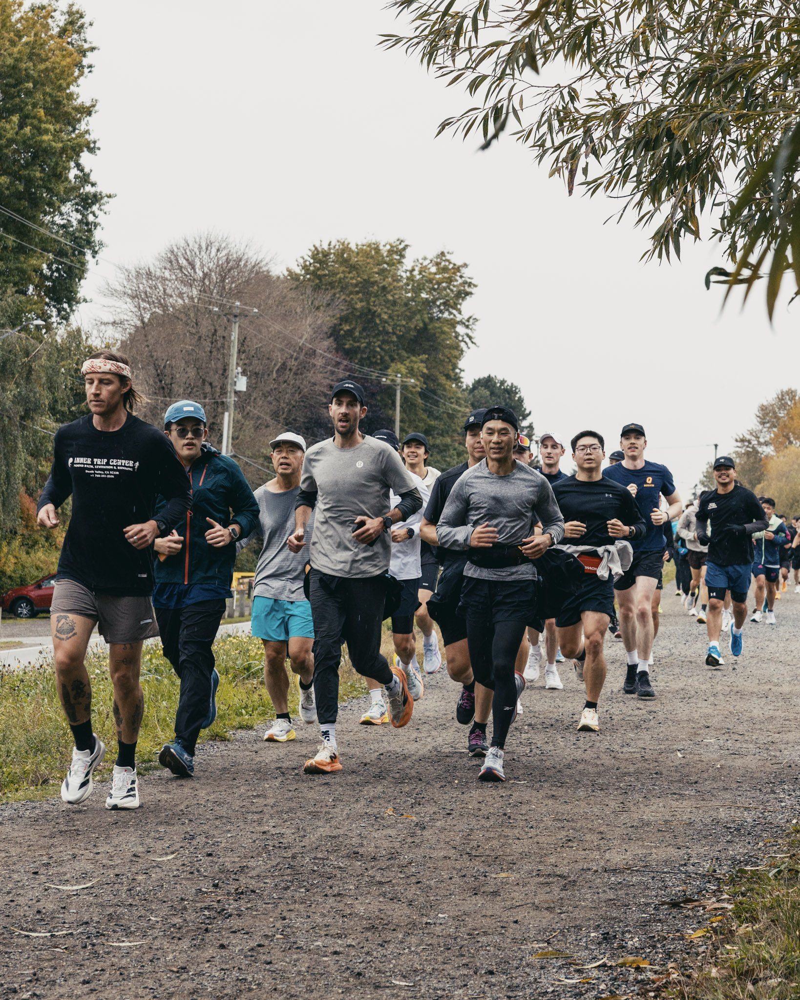 Enroute run club group run on a gravel path