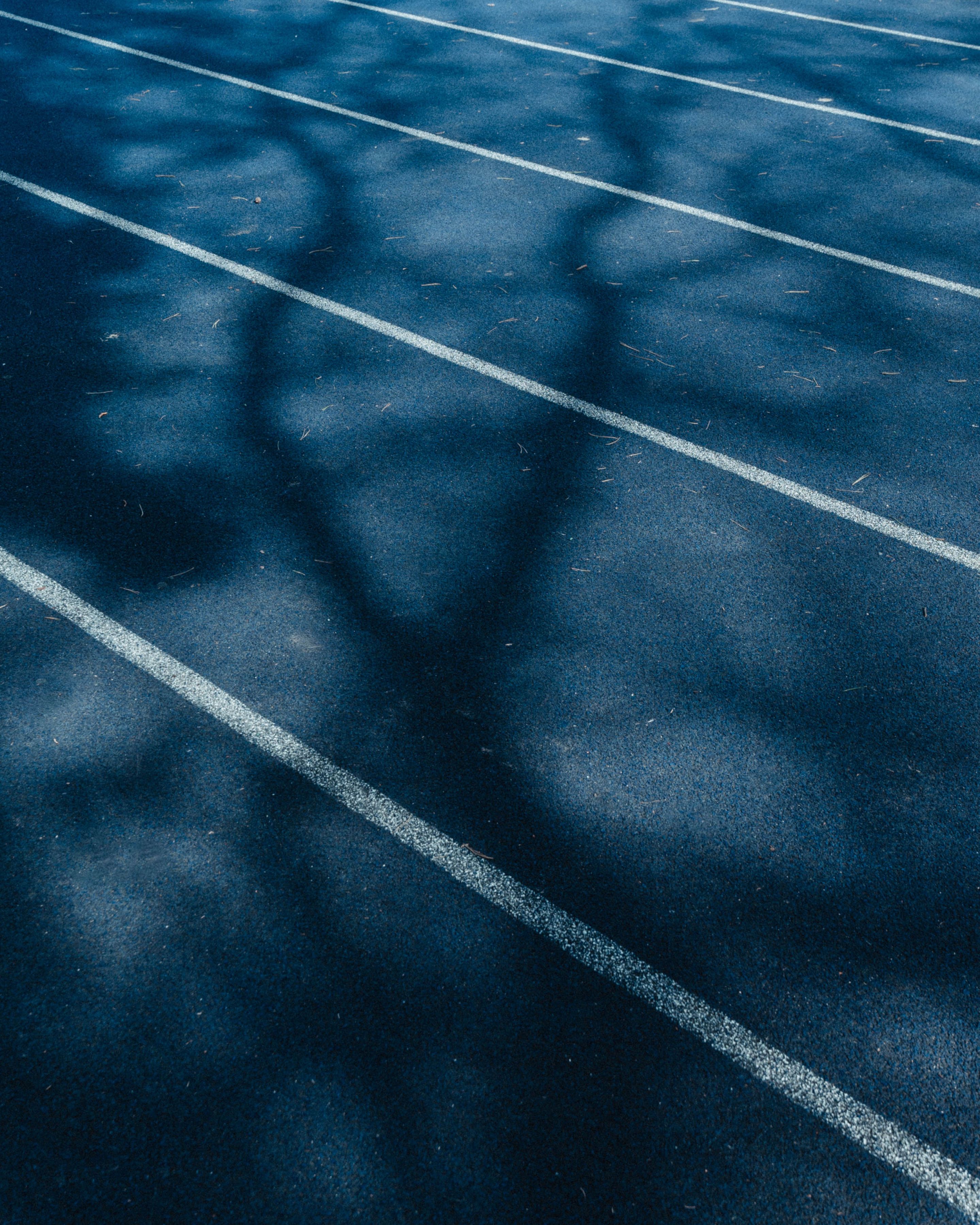Our team is made up of experienced runners who understand your needs. We offer personalized fittings, gait analysis, and expert advice to help you make the best choices for your running journey.