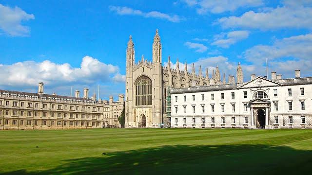 3 UK Scholarships in 2025 That Could Save You Serious Money