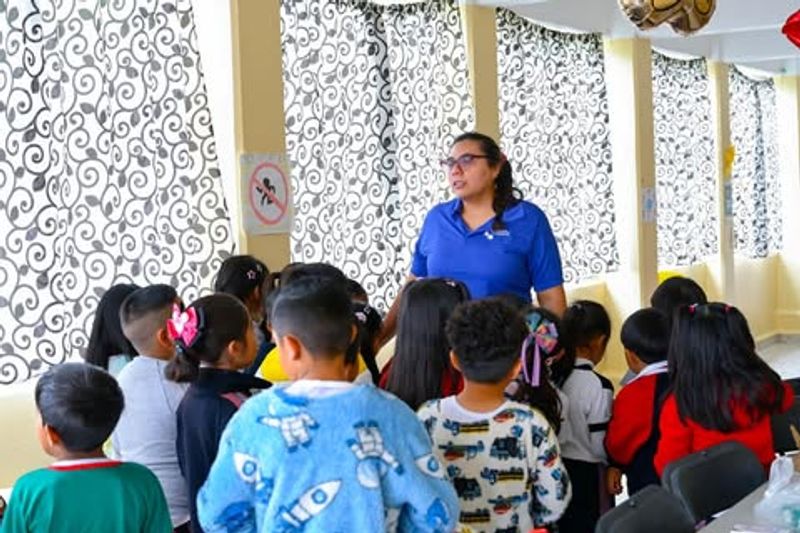 Taller de fortalecimiento familiar en Magdalena Chichicaspa