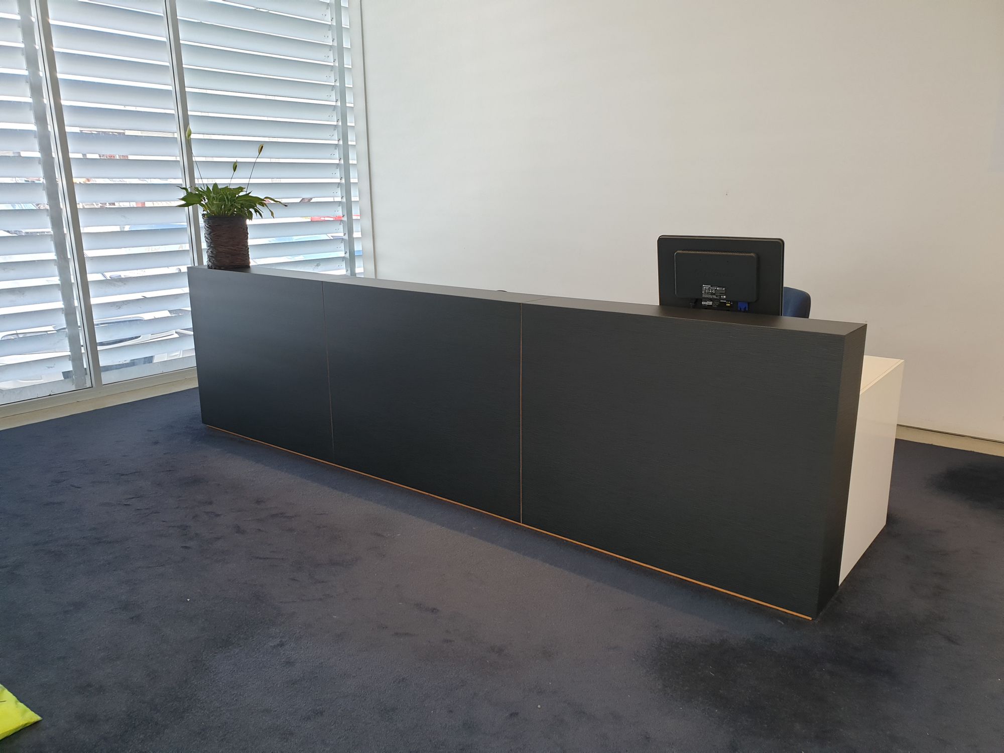 Reception counter after