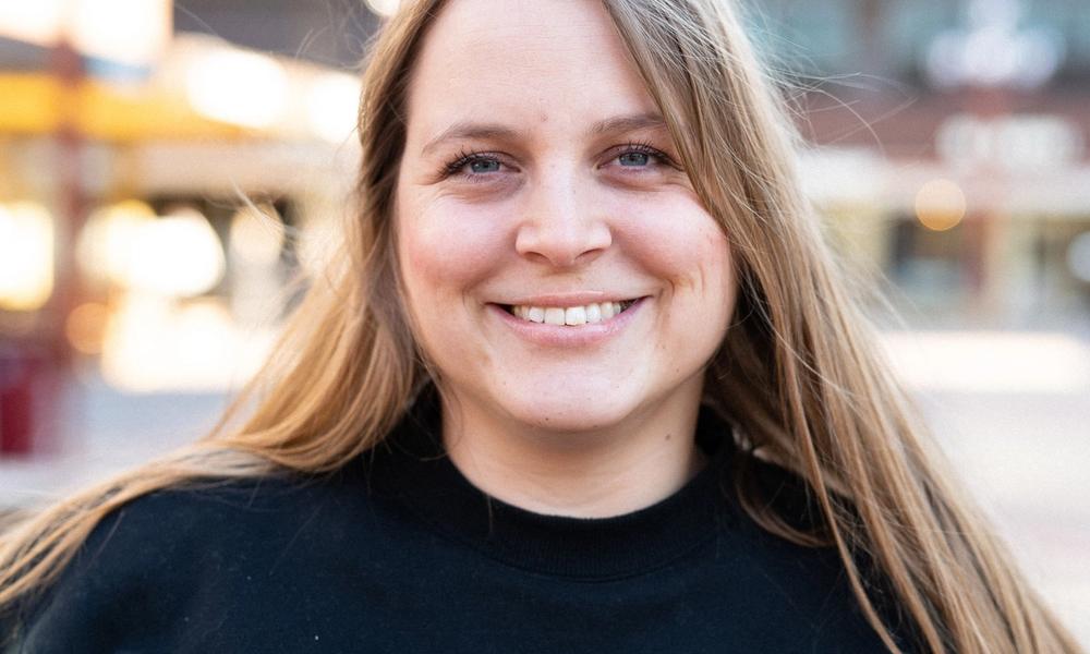 Portrettbilde av Anniken Hoff Quirk.