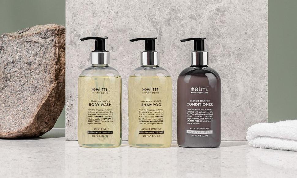 Bilde av Elm sine flasker med håndsåpe, shampo, og bodywash.