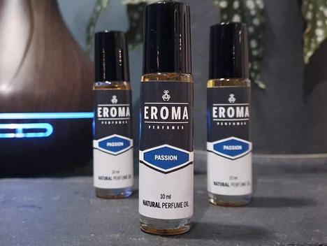 Bilde av tre flasker med perfume