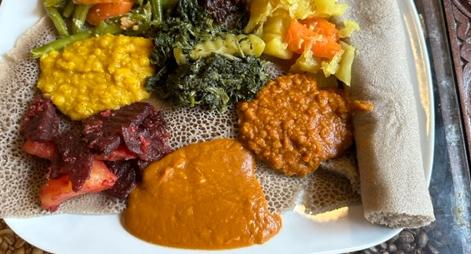 Bilde av tallerken med etiopisk mat