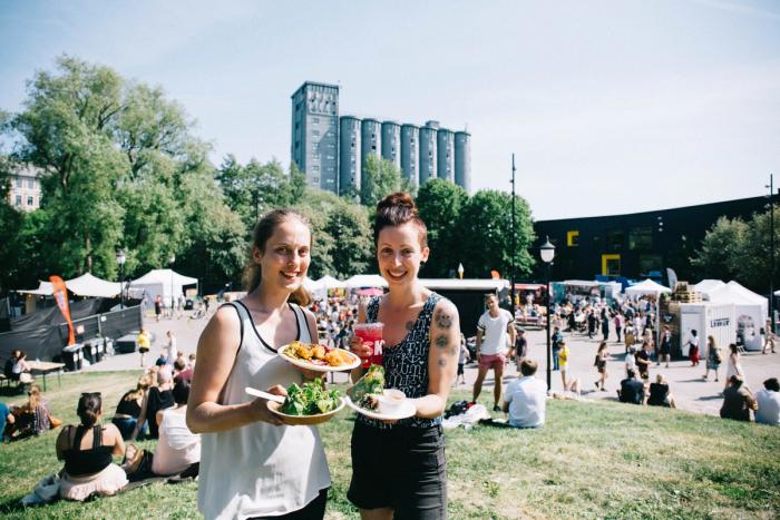 Gründerne av Oslo Vegetarfestival, Heidi Røneid og Synne Hewitt