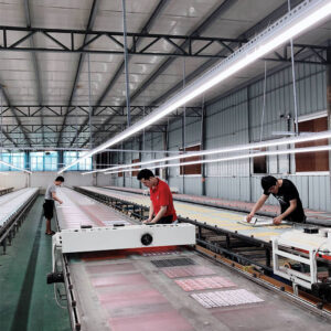 Screen Printing & Specialty Finishes Combining traditional craftsmanship with modern automated screen printing equipment, we produce high-density flocking, reflective, glitter, and multi-layer specialty heat transfers for complex sportswear designs.