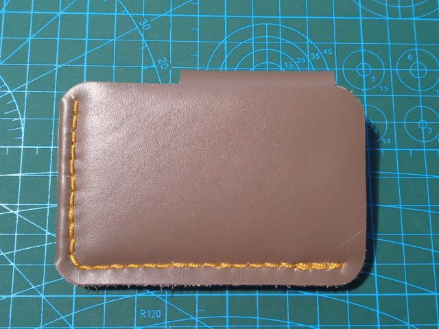 Portacarte mini fatto a mano con doppio bottone