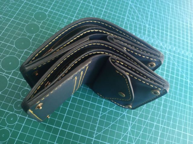 Coppia di portafogli in pelle (lui/lei) con nome e portamonete