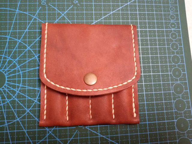 Custodia in pelle per punzoni con bottone (marrone)