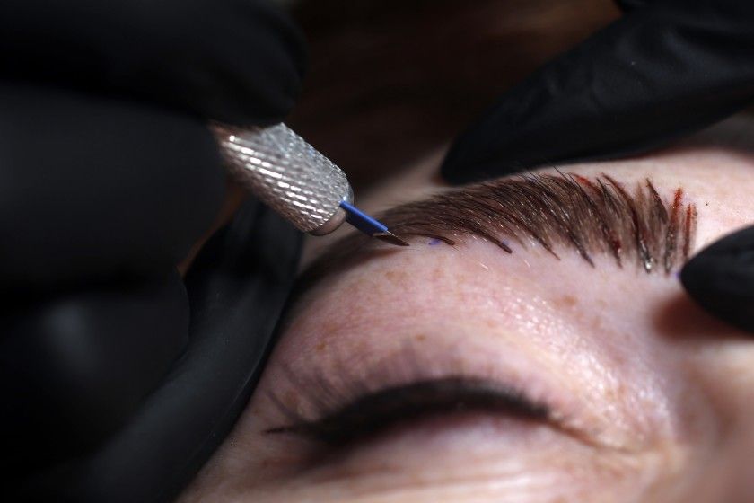 Eyebrows microblading procedure