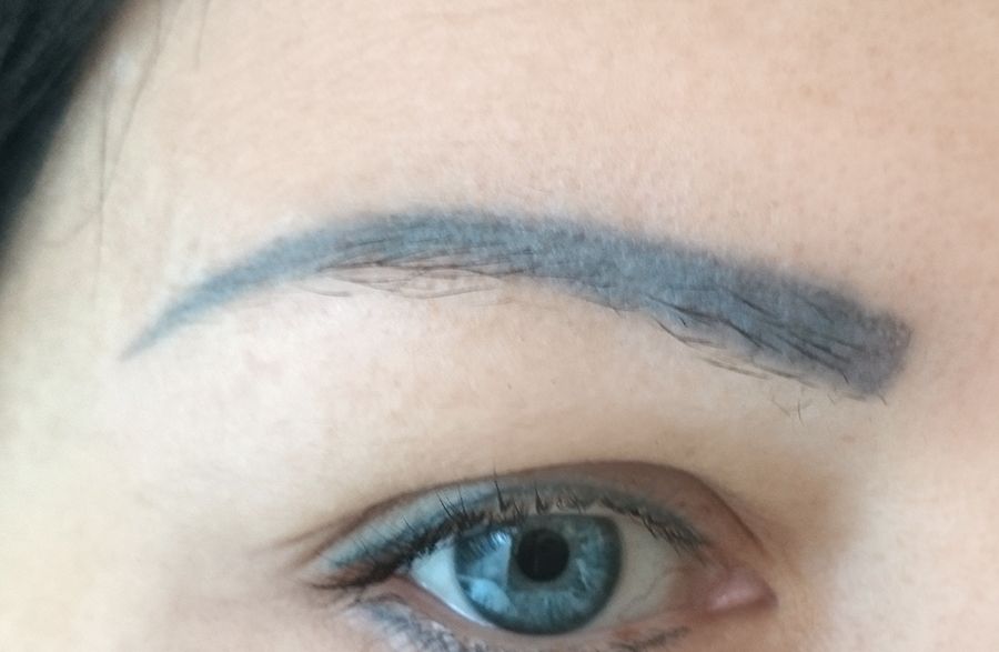 Microfeathering: A Natural-Looking Version of Microblading