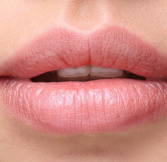 Semi permanent lips