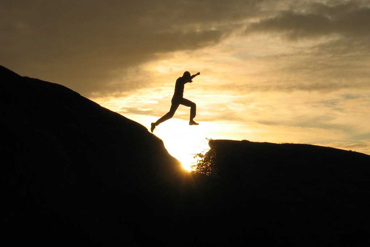 4241714-jump.jpg