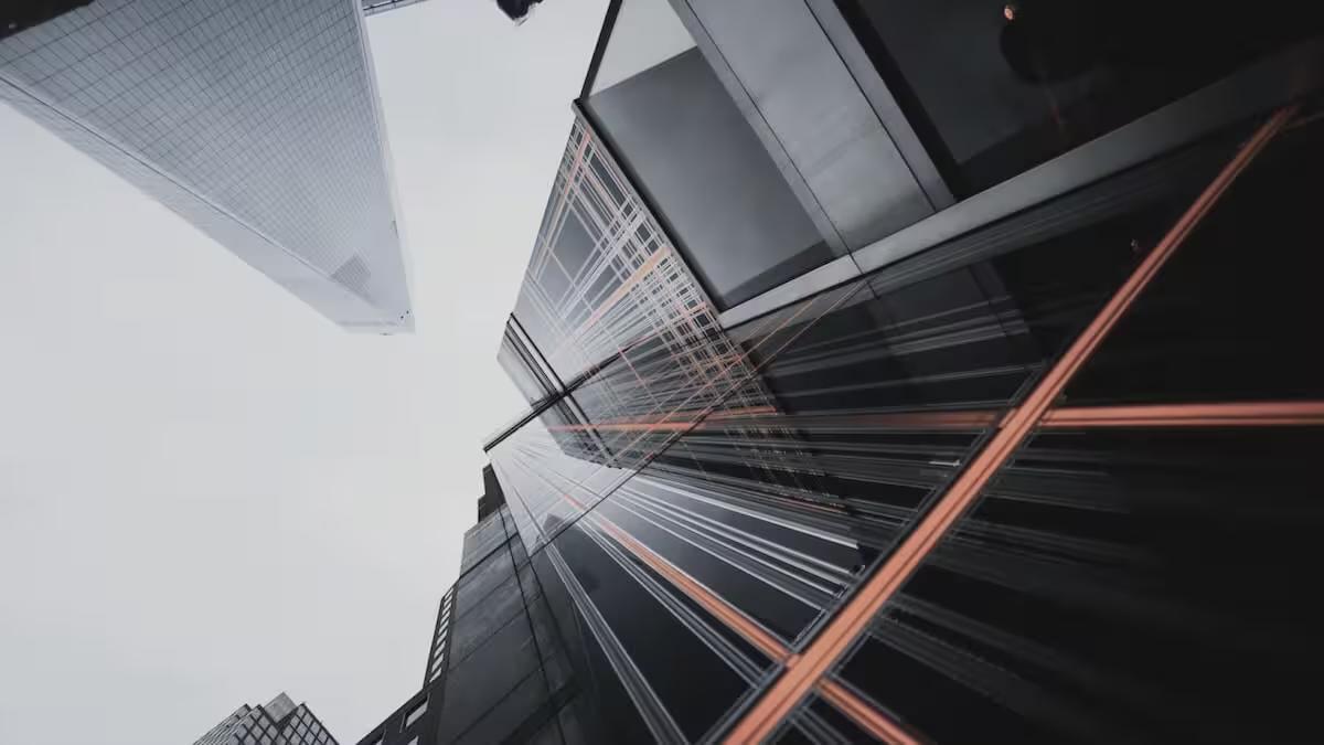 Risk management in banking: Compliance & practices