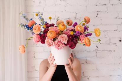 Flower Arrangement Tips & Tricks from Floral Design Experts from Design Tips