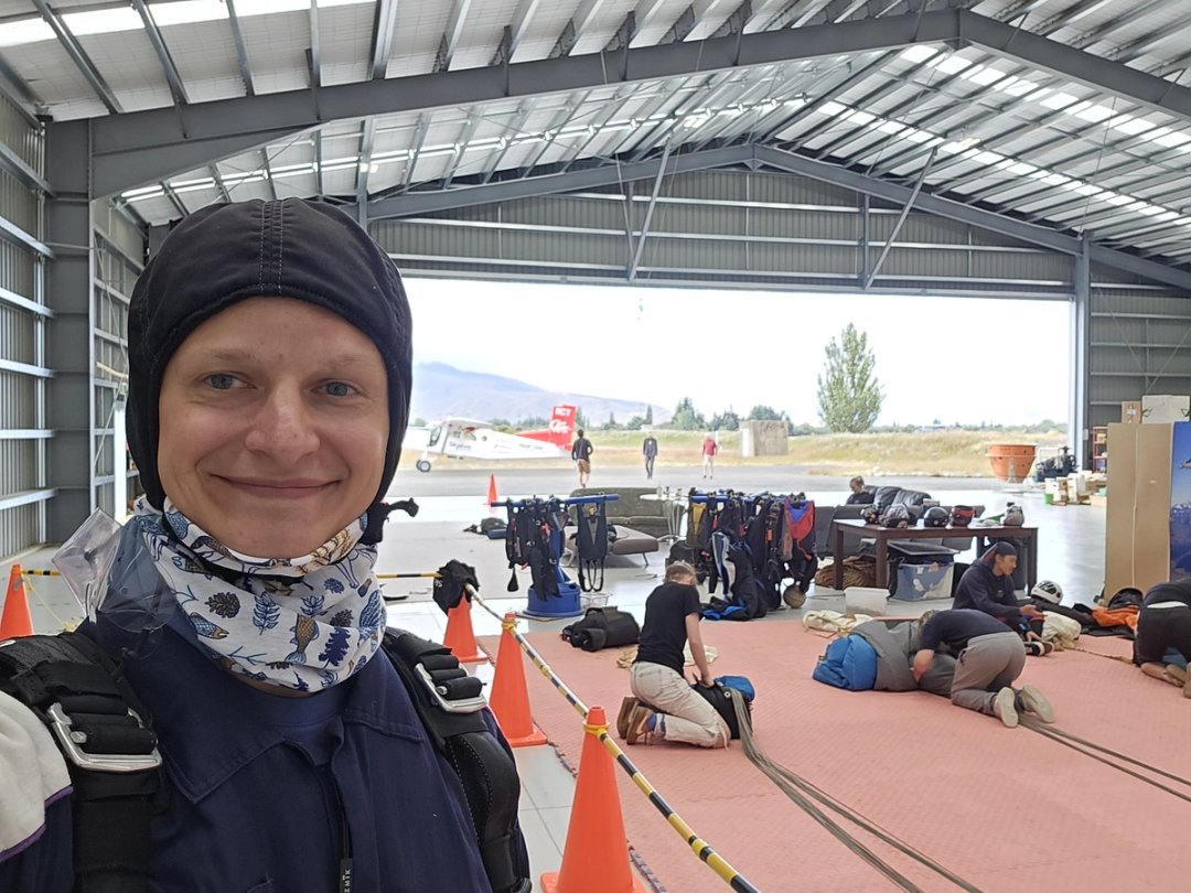 Talking my wife into a skydive over Mt Cook