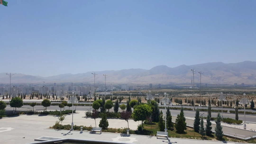 Ashgabat: the white marble city with nobody in it