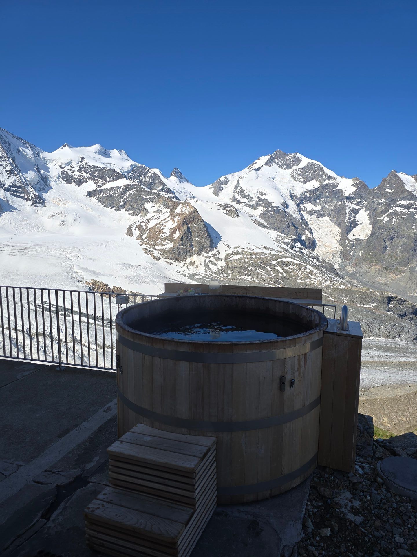 Diavolezza Weekend — Engadin Glaciers Above St. Moritz