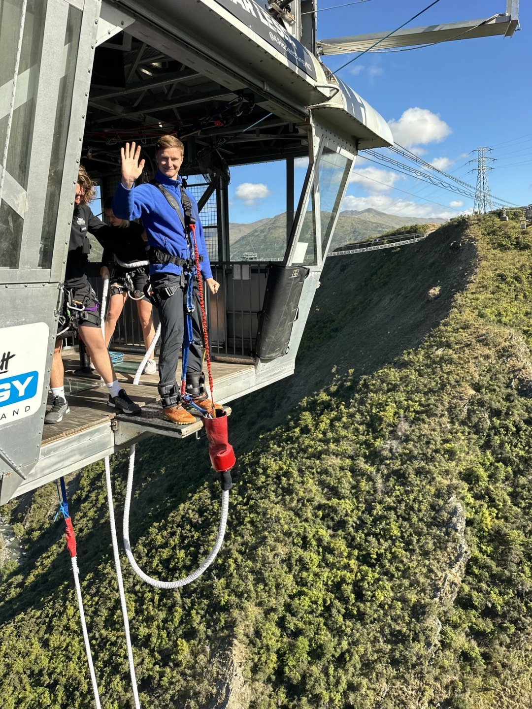 The Nevis: bungy first, then the swing