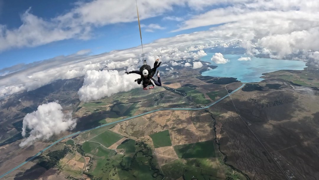 Talking my wife into a skydive over Mt Cook