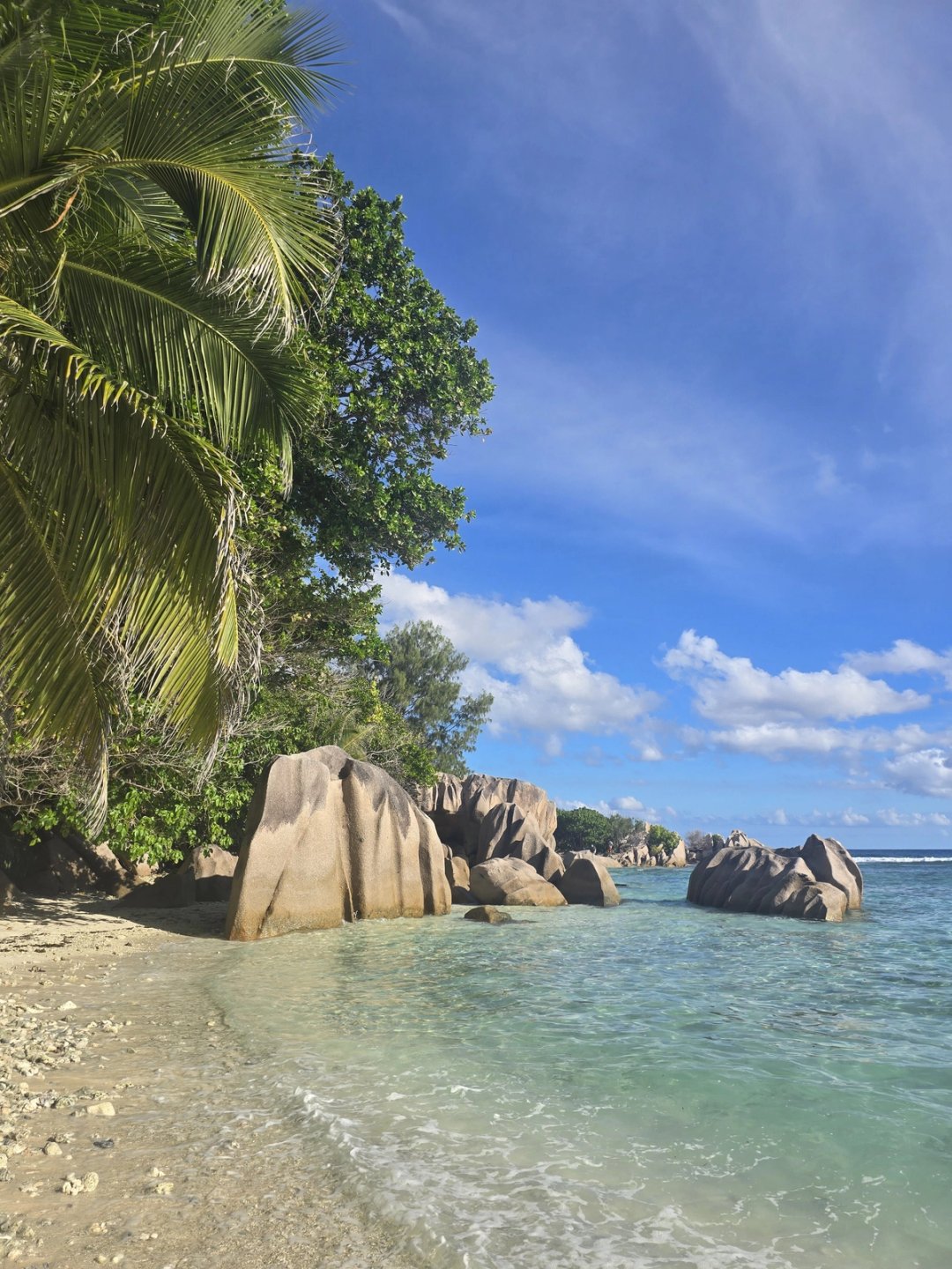 Four islands in seven days in Seychelles, without rushing